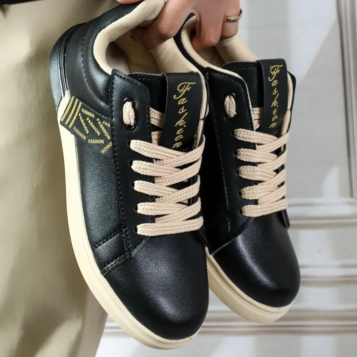 کفش اسپرت ونس دخترانه و پسرانه سایز 37 تا 40 رنگ مشکی قهوهای و کرم