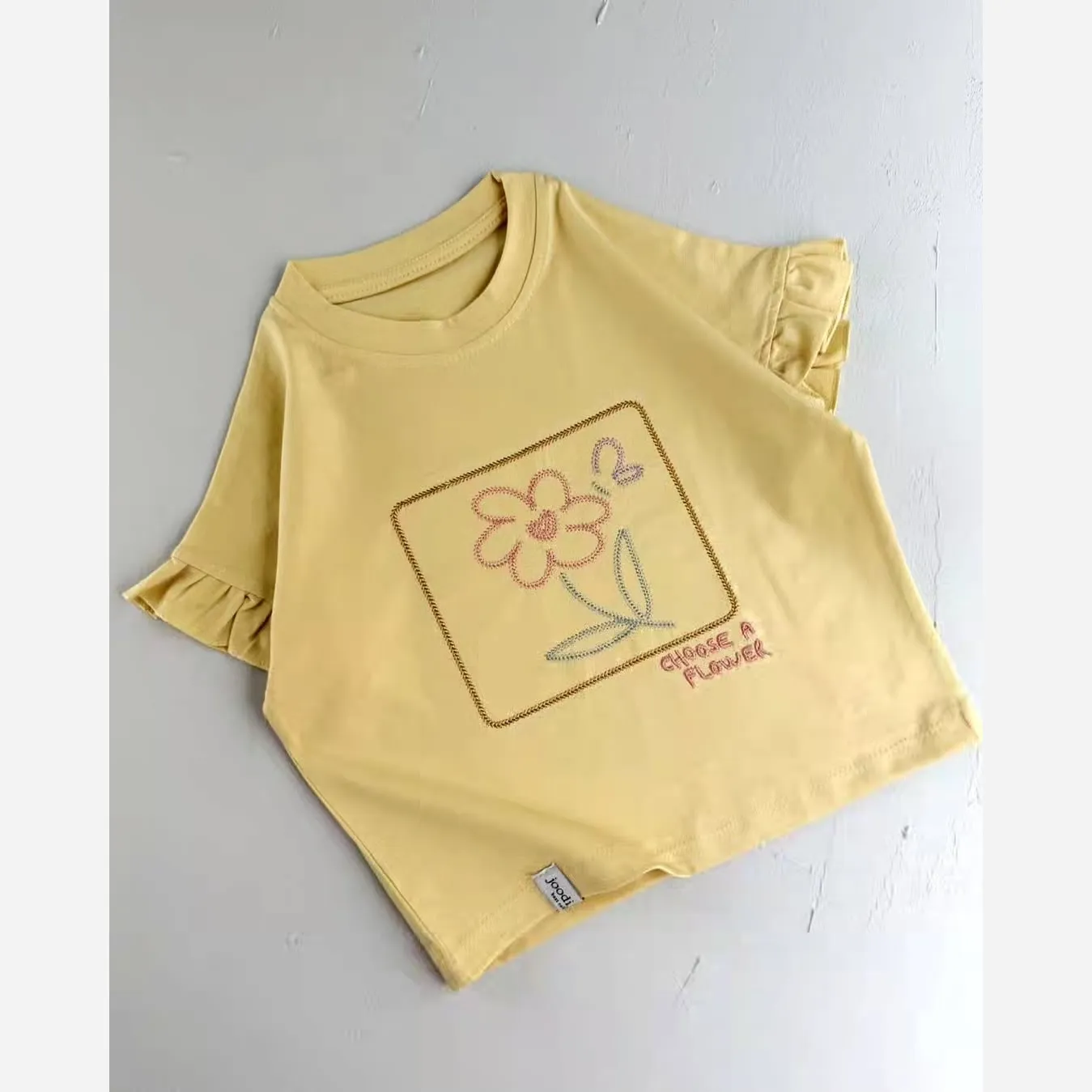 تیشرت باکسی دخترانه آستین چیندار گلدوزی شده مناسب 2 تا 9 سال