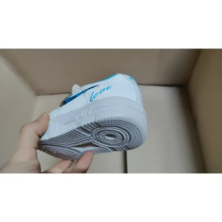 کفش اسپرت بچگانه پسرانه نایک سفید آبی سایز 27 تا 30